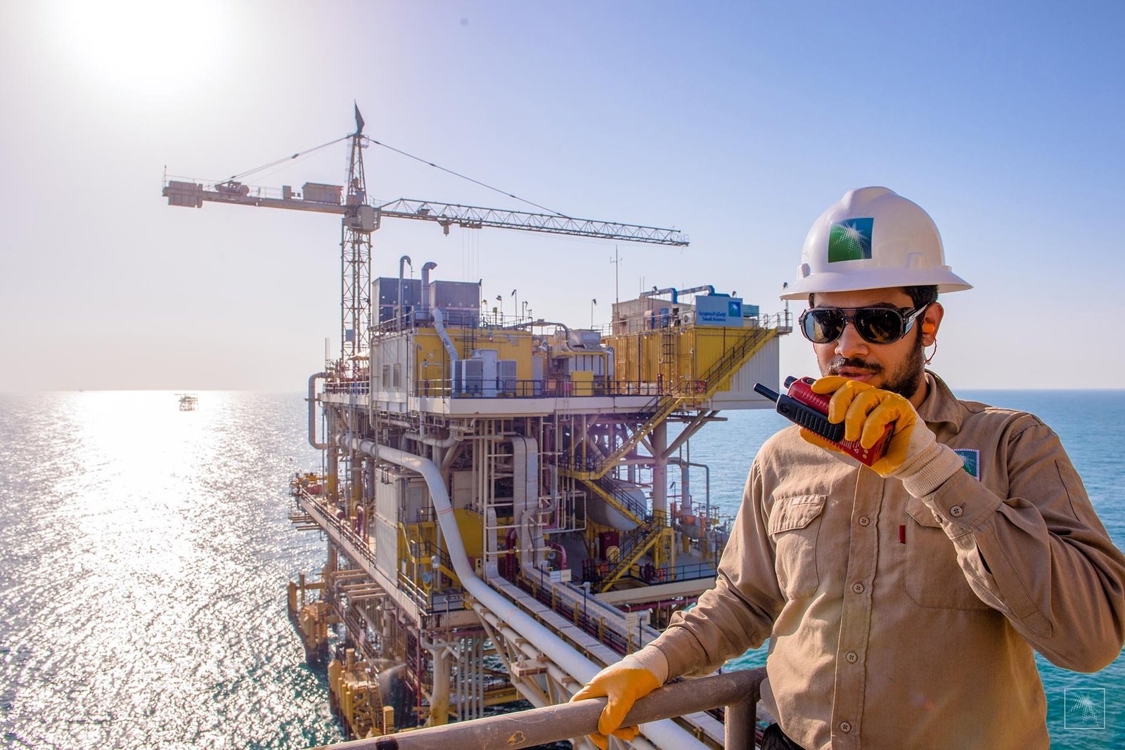 Aramco employee working on an offshore oil platform