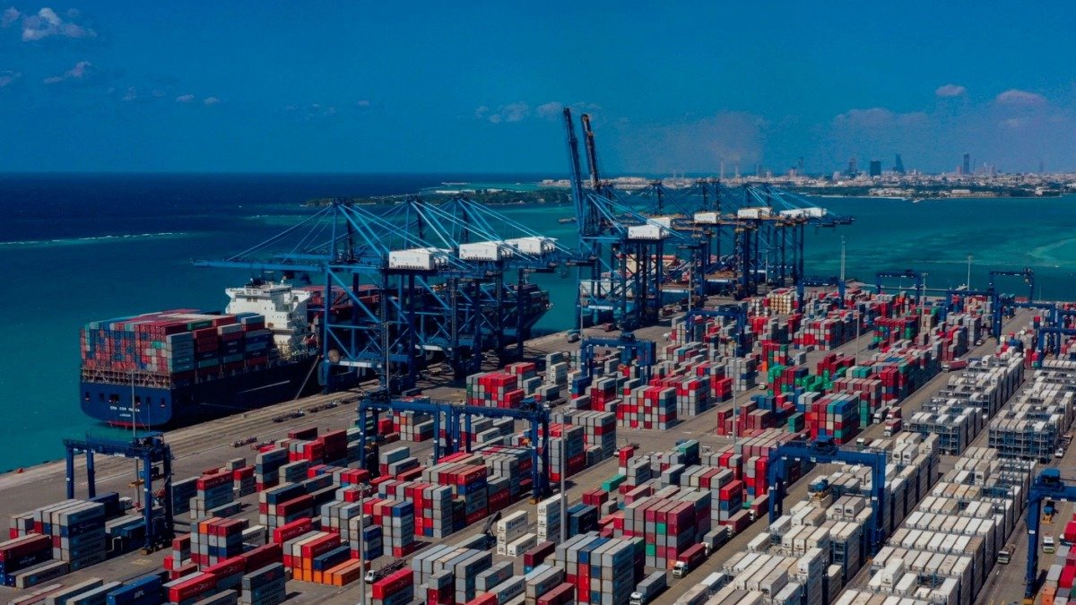 Container ship and cranes at a Saudi Arabian port