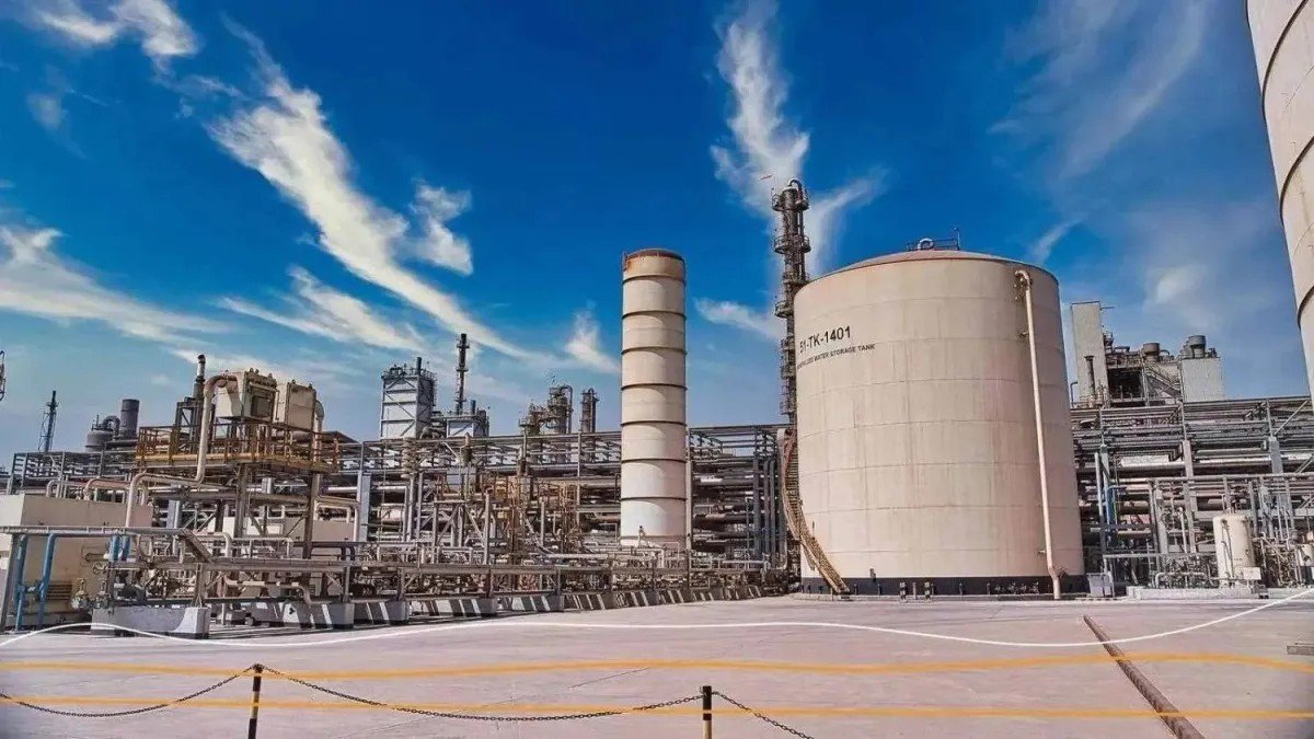 Petrochemical plant with storage tanks in Saudi Arabia